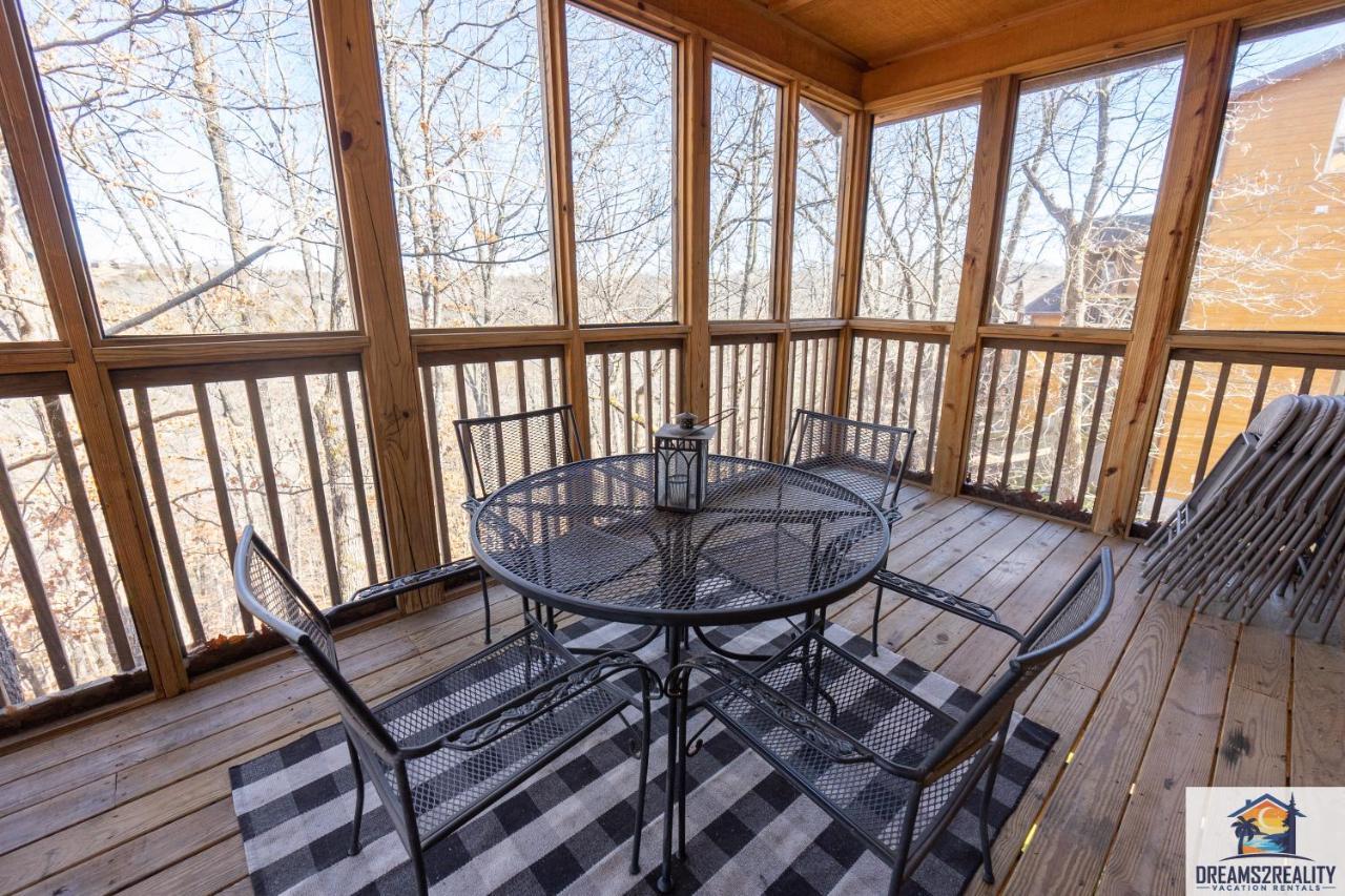 Hébergement de vacances Forest Heights - 6br - Pool Table - Near Silver Dollar - Free Tickets Included *