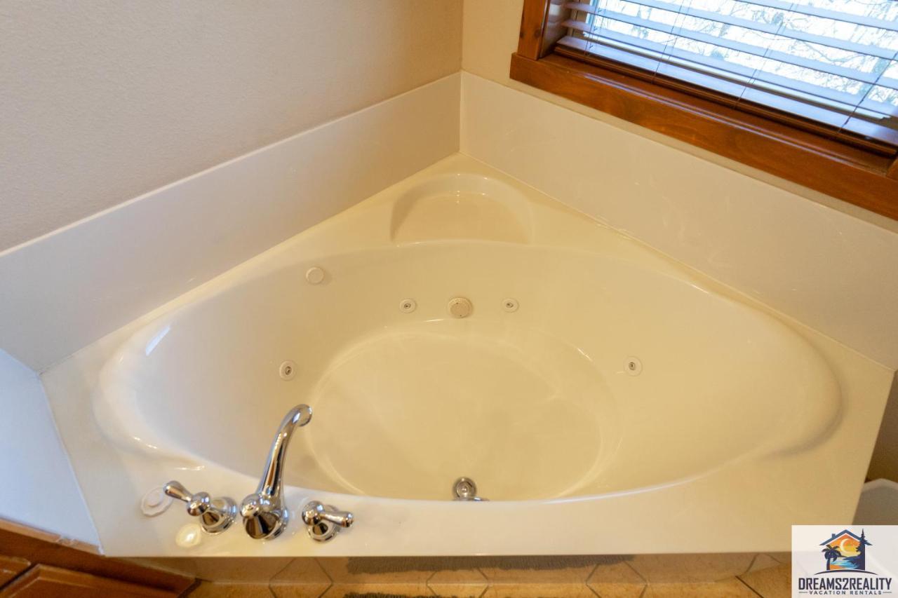 Forest Heights - 6br - Pool Table - Near Silver Dollar - Free Tickets Included Casa vacanze Branson