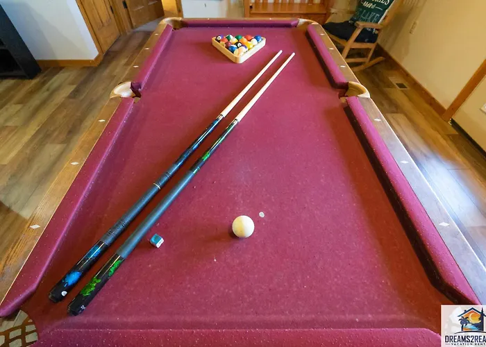 Forest Heights Lodge - 6Br - Pool Table - Near Silver Dollar City - Free Tickets Included
