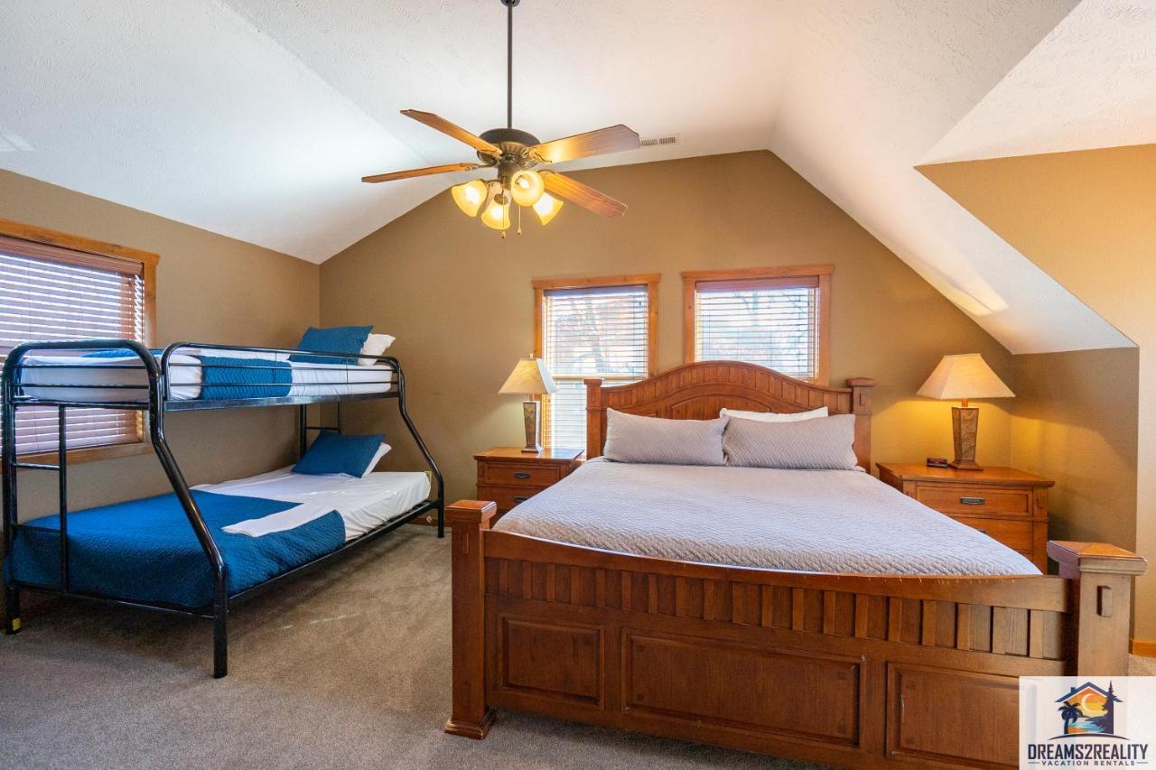 Forest Heights - 6br - Pool Table - Near Silver Dollar - Free Tickets Included Сasa de vacaciones